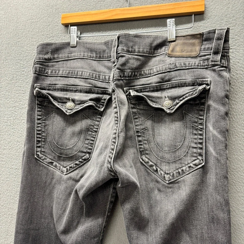 True Religion Jeans Mens 40 (40x32 ACTUAL) Geno Slim Flap Pocket Gray Denim